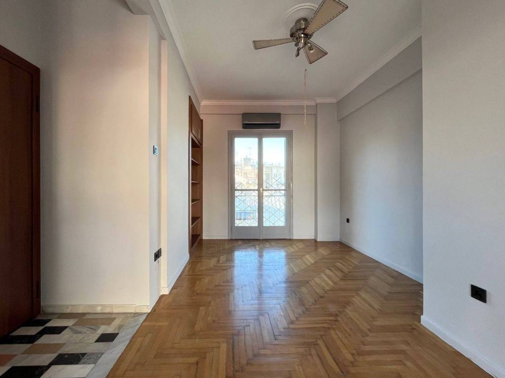 exarcheia_residential_apartment_for_rent