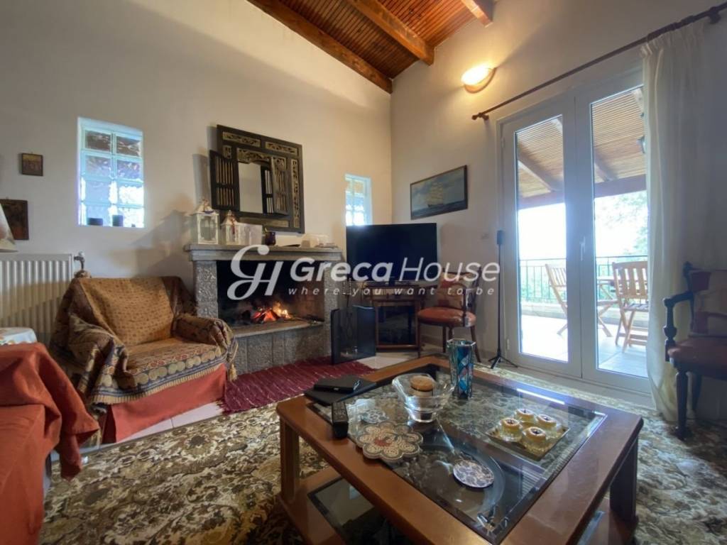 Detached House Near the Sea for Sale in Epidaurus