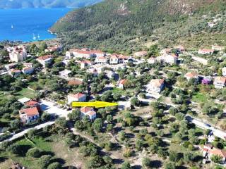 Aerial view and location of land for sale