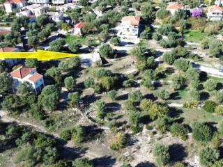 Aerial view and location of land for sale