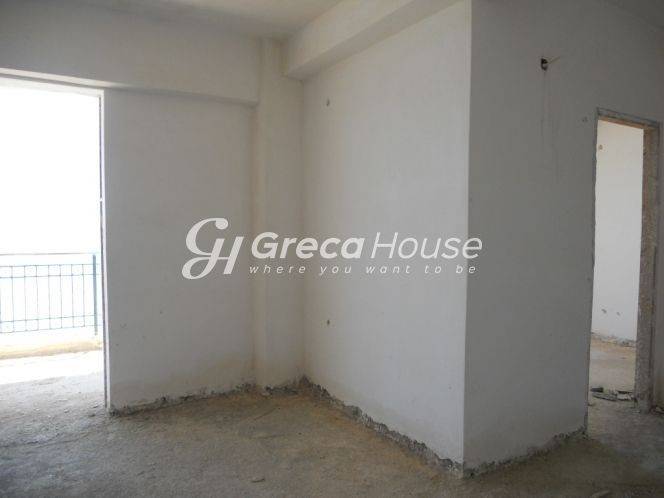 Unfinished Hotel for Sale in Louraki