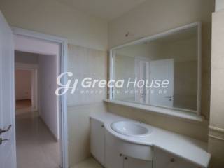 Excellent ground floor apartment for sale in Maroussi.