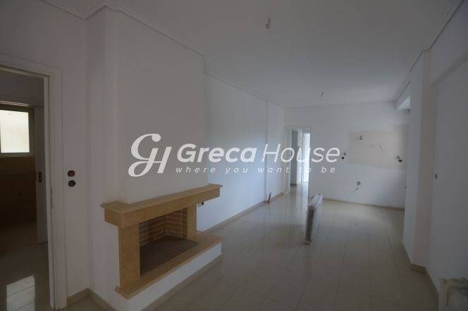 Excellent ground floor apartment for sale in Maroussi.