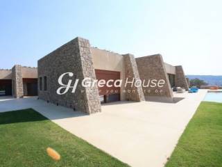 Villa with sea view for sale in Porto Heli