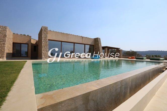 Villa with sea view for sale in Porto Heli