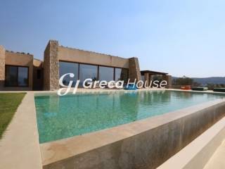 Villa with sea view for sale in Porto Heli