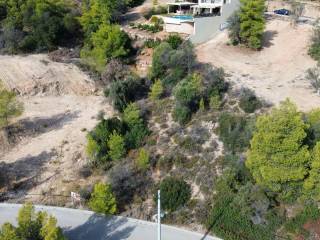 THese toy Oikopedoy kai thea apo isogeio 350m Paral Berberonta