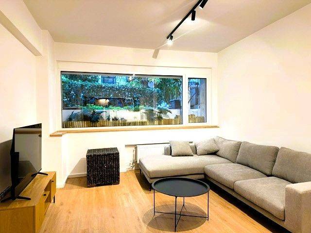 JAPANESE LIVING ROOM  WOODEN OAK FLOOR ALL OVER THE HOUSE