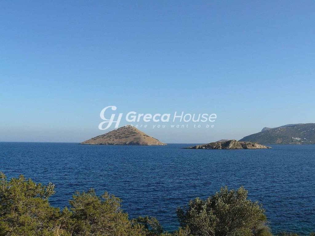 Unique Seaside Building in Porto Rafti for sale