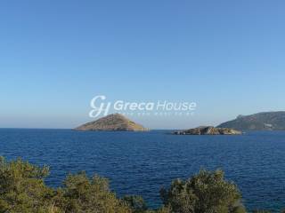 Unique Seaside Building in Porto Rafti for sale