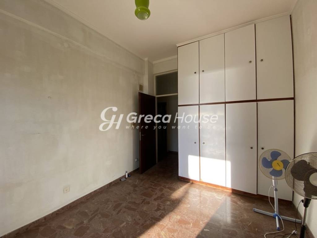 Μοναδικό Παραθαλάσσιο Κτίριο στο Πόρτο Ράφτη προς πώληση