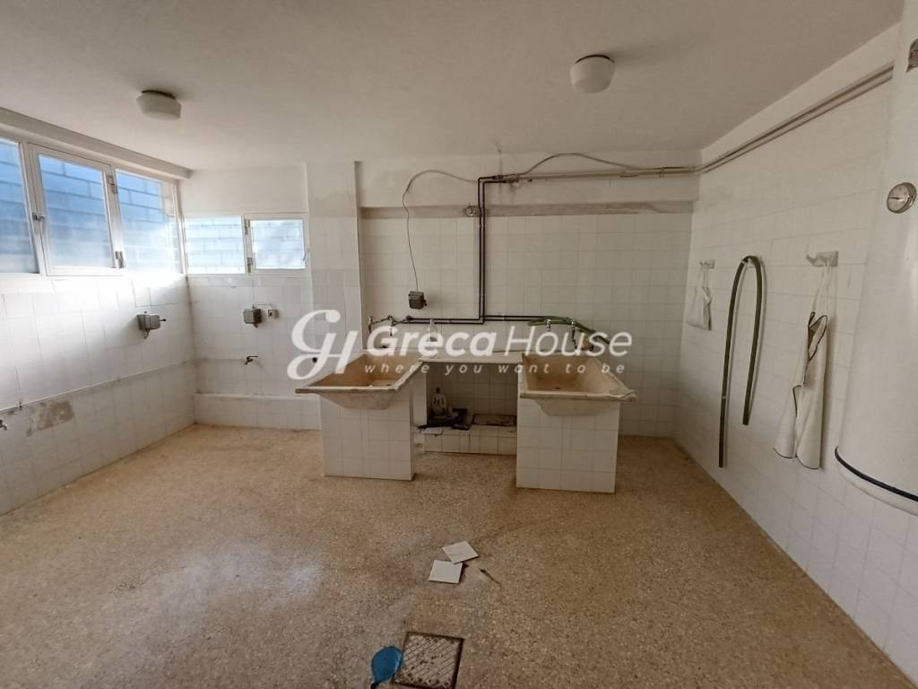 Unique Seaside Building in Porto Rafti for sale