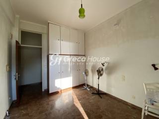 Unique Seaside Building in Porto Rafti for sale