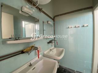 Unique Seaside Building in Porto Rafti for sale