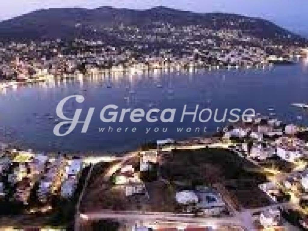 Unique Seaside Building in Porto Rafti for sale