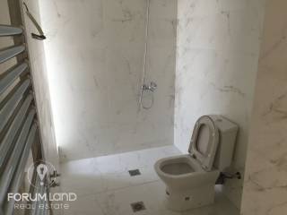 Forumland Real Estate, Μπάνιο