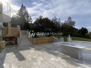 Seaside Villa with sea view for sale in Attica