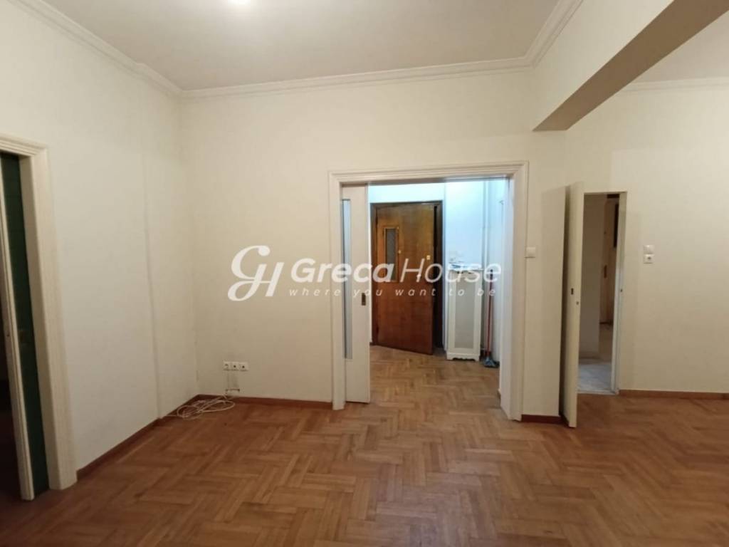 Kolonaki Real Estate Market: Apartment for Sale.