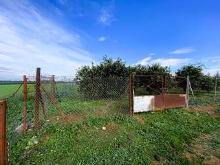 Agrotemachio ektos schedioy me domese