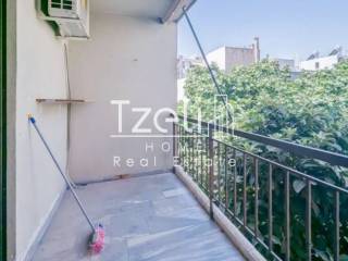 Θέα απο μπαλκόνι