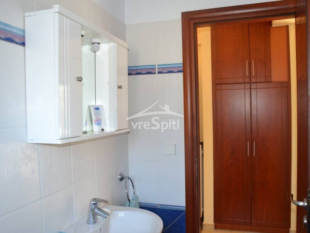 ΑΠΟΨΗ ΛΟΥΤΡΟΥ