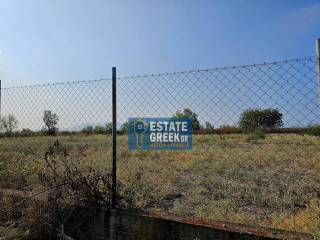 ★ Στην Εθνική οδό Καβάλας - Ξάνθης ★  Πρόσοψη 70τμ ★ Κτίζει 70τμ ★ Περιφραγμένο με ρεύμα ★