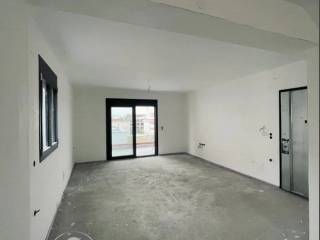 Forumland Real Estate, τοιχοποιία