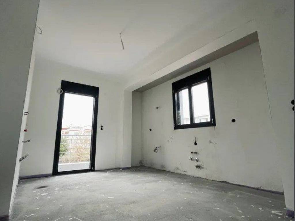 Forumland Real Estate, τοιχοποιία