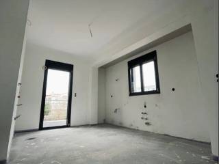 Forumland Real Estate, τοιχοποιία