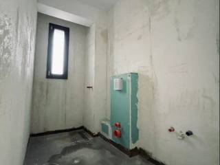 Forumland Real Estate, τοιχοποιία