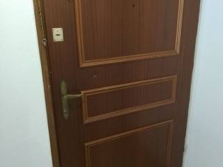 πόρτα με κλειδαριά ασφαλείας