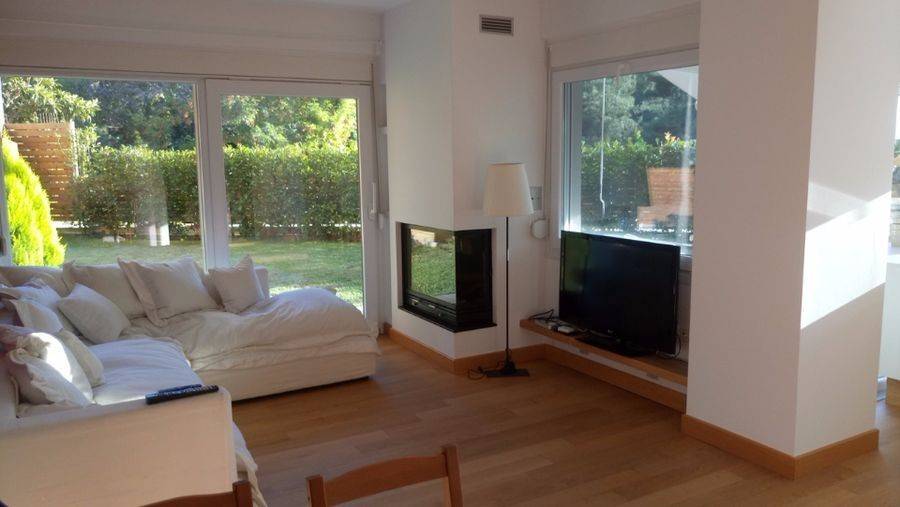 ΣΑΛΟΝΙ ΙΣΟΓΕΙΟ 2