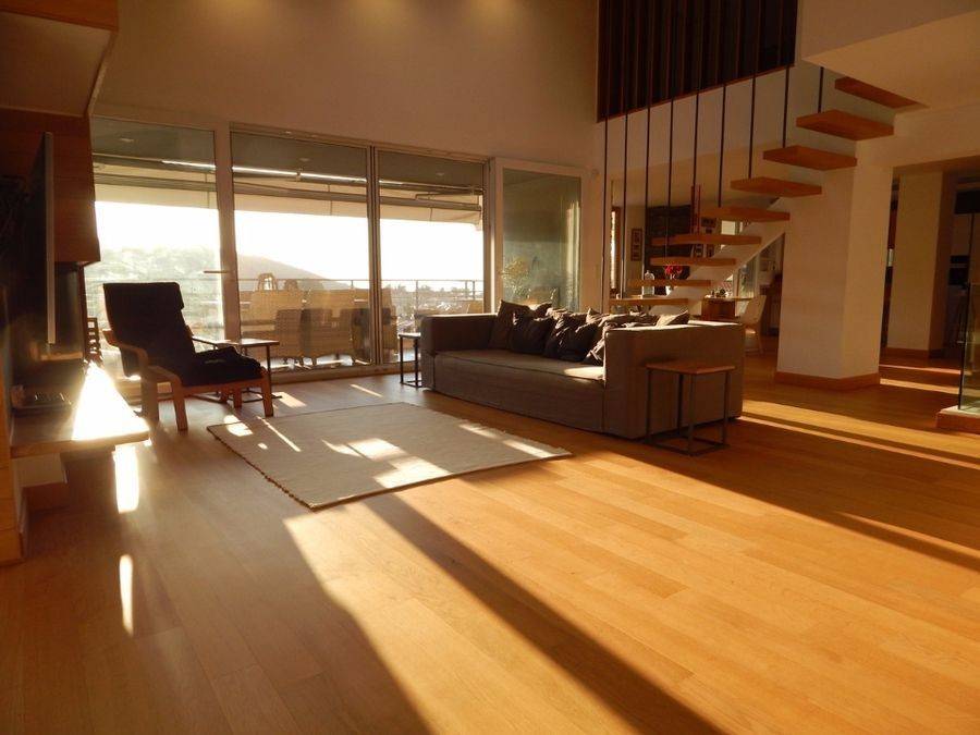 ΣΑΛΟΝΙ ΟΡΟΦΟΥ 4