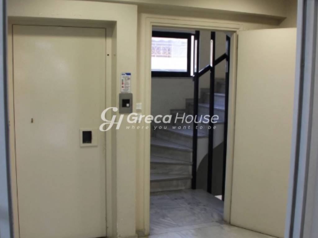 Commercial Building for sale in Peristeri