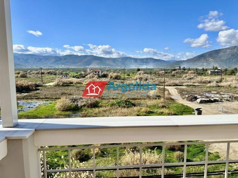 Θέα από μπαλκόνι