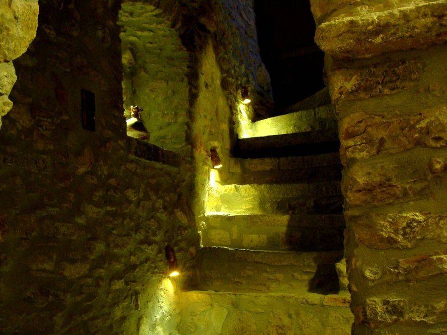 Η εσωτερική σκάλα