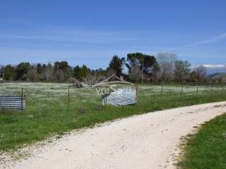 ΦΩΤΟΓΡΑΦΙΑ ΑΓΡΟΤΕΜΑΧΙΟΥ