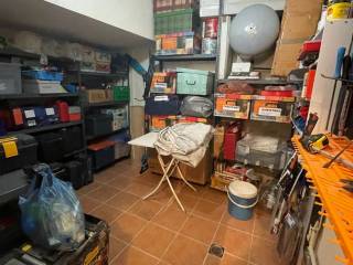 SEMI BASEMENT STORAGE ROOM (1)