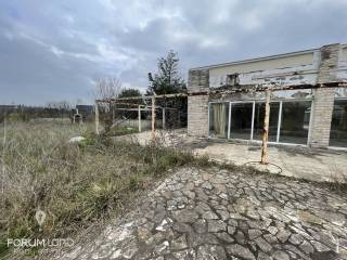 Forumland Real Estate, κτίριο