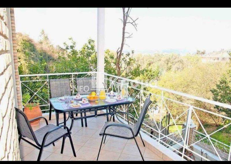 Θέα από μπαλκόνι