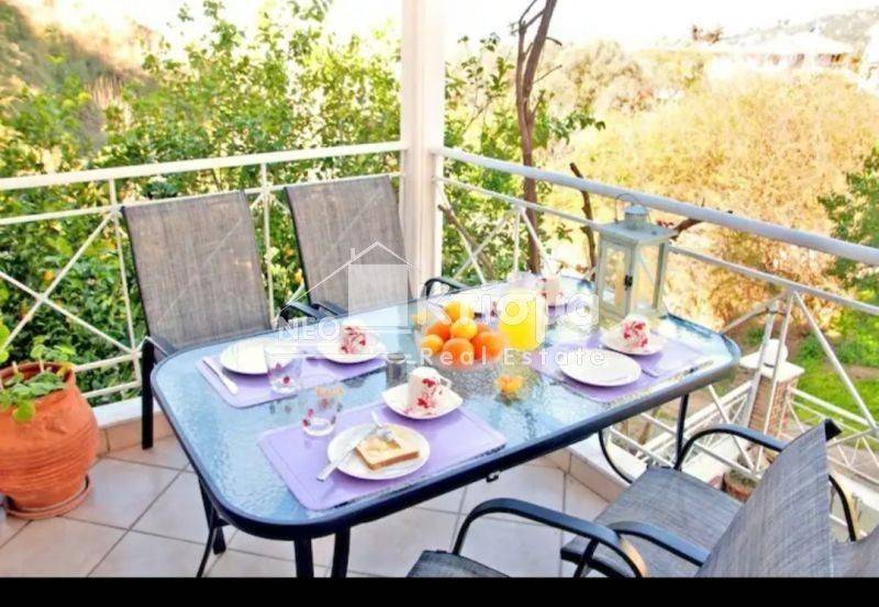 Θέα από μπαλκόνι