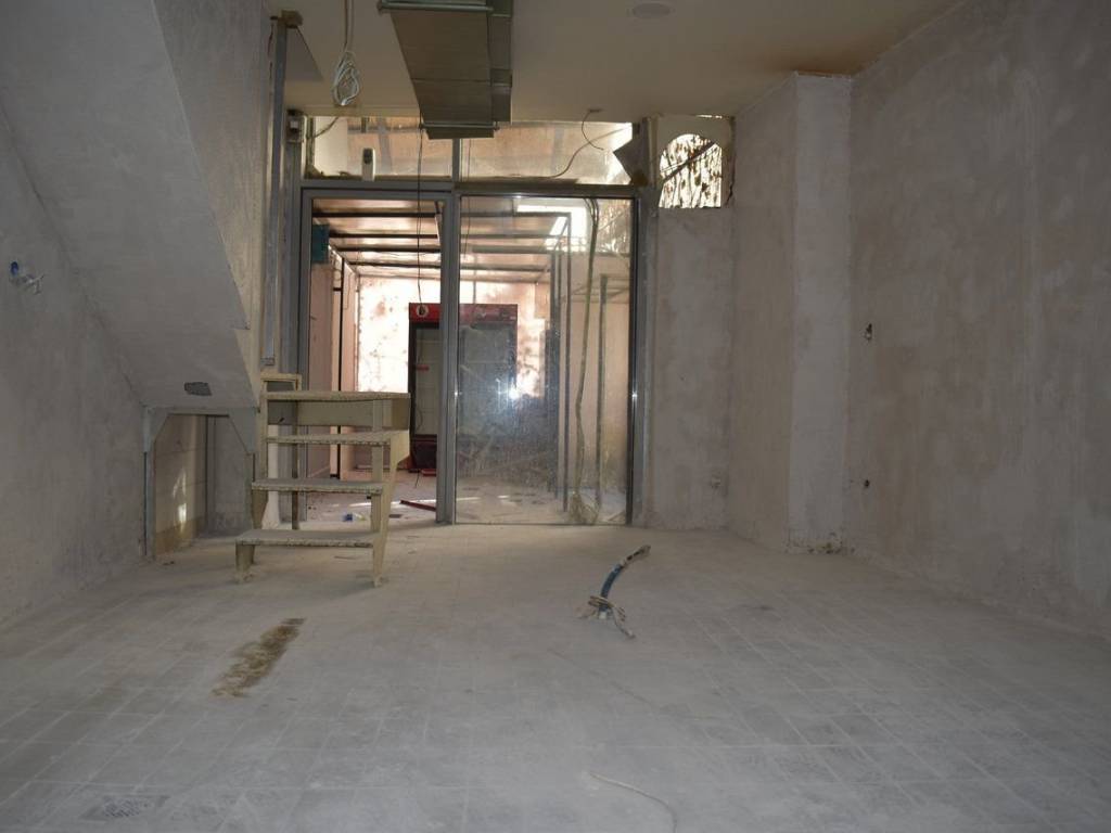 ΕΣΩΤΕΡΙΚΗ ΑΠΟΨΗ ΚΑΤΑΣΤΗΜΑΤΟΣ - ΙΣΟΓΕΙΟ