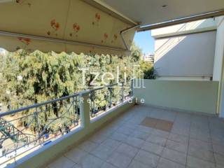 Θέα απο μπαλκόνι