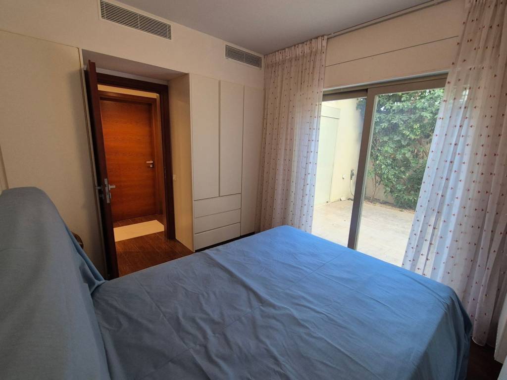 Ισόγειο \\ Κρεβατοκάμαρα Νο.2