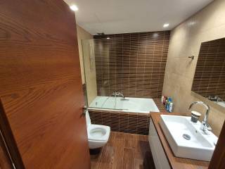 Ισόγειο \\ Μπάνιο Νο.2