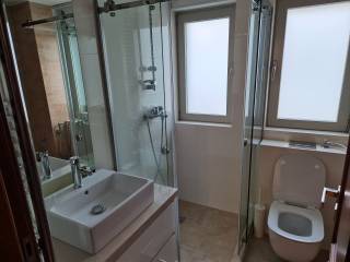 1ος όροφος \\ Μπάνιο 3ης κρεβατοκάμαρας