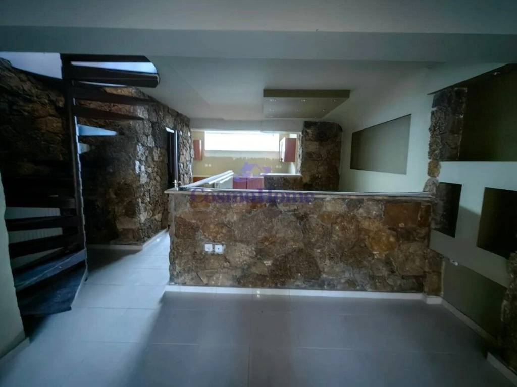 SALONI | ESOTERIKES SKALES