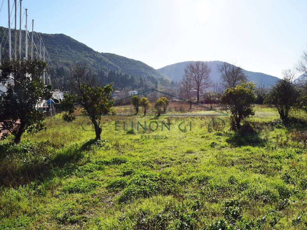 Το οικόπεδο