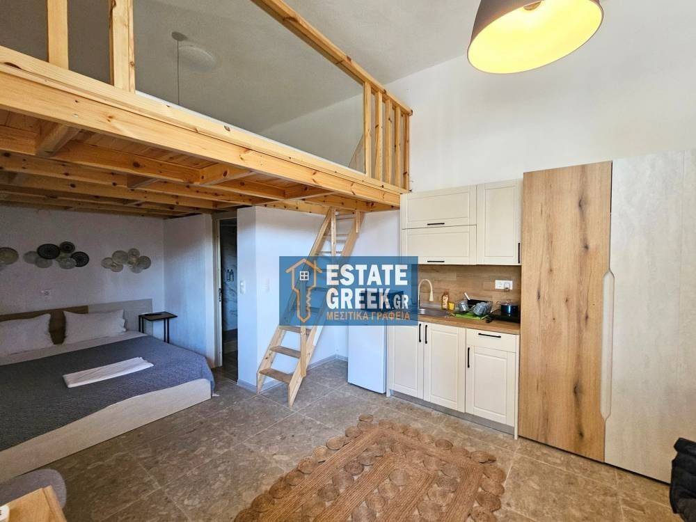 ★ Renovation 2023 ★ 8 rooms ★ Plot 2560 ★ Swimming pool  