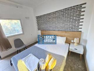 ★ Renovation 2023 ★ 8 rooms ★ Plot 2560 ★ Swimming pool  